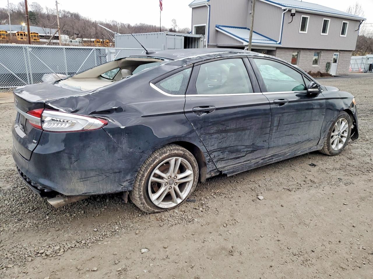 2018 FORD FUSION SE photo 3