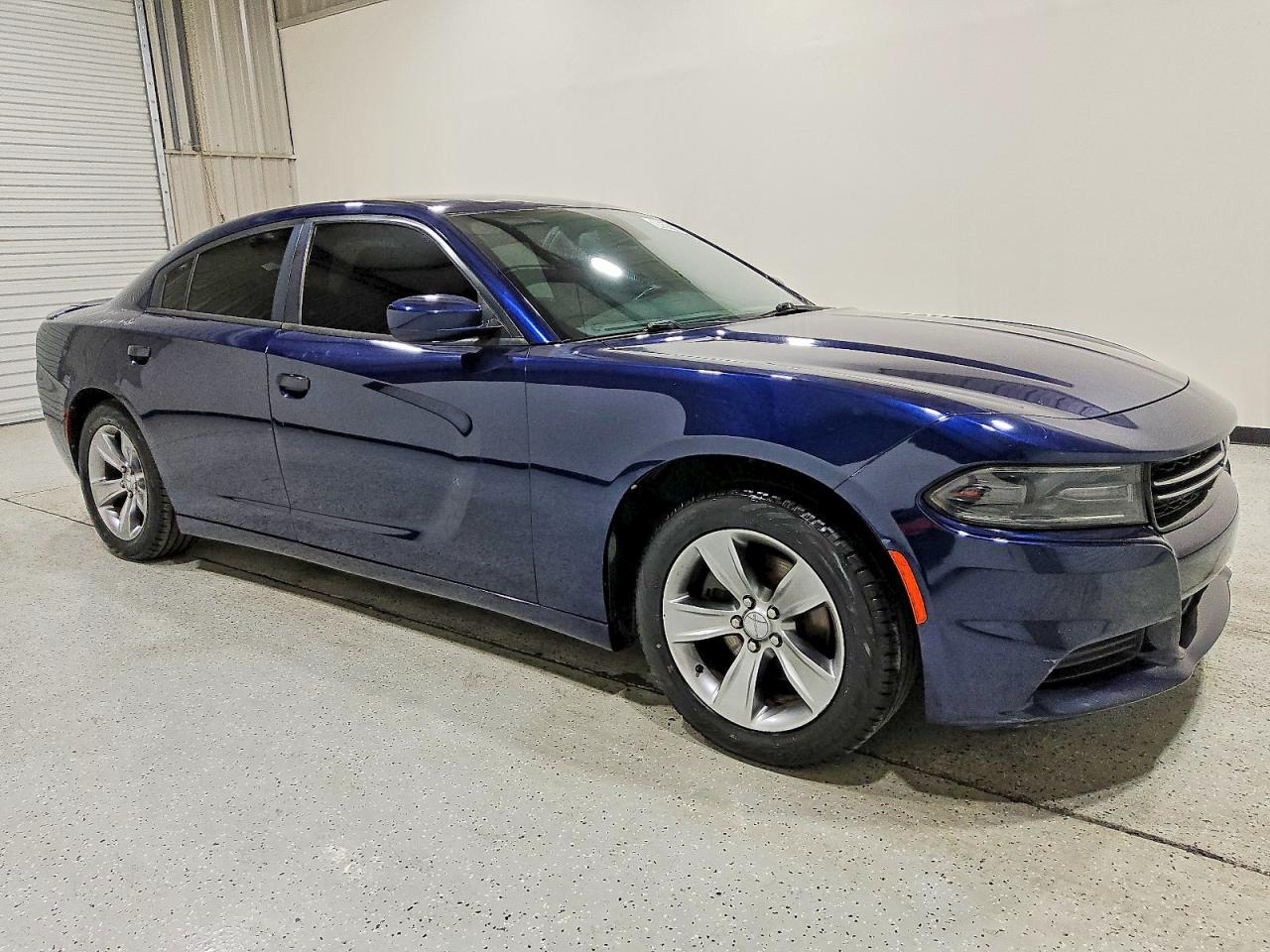 2015 DODGE CHARGER SE photo 4