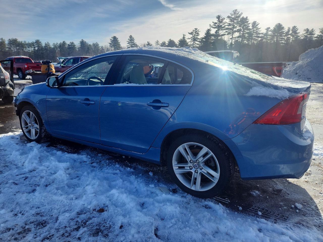 2014 VOLVO S60 T5 photo 2