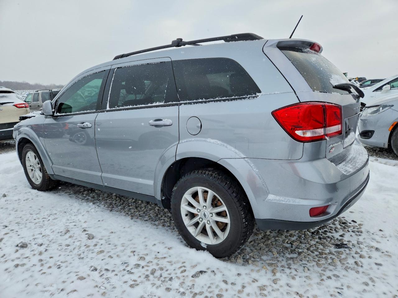 2018 DODGE JOURNEY SXT photo 2
