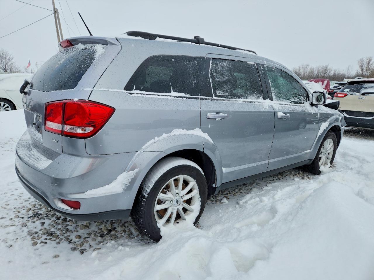 2018 DODGE JOURNEY SXT photo 3