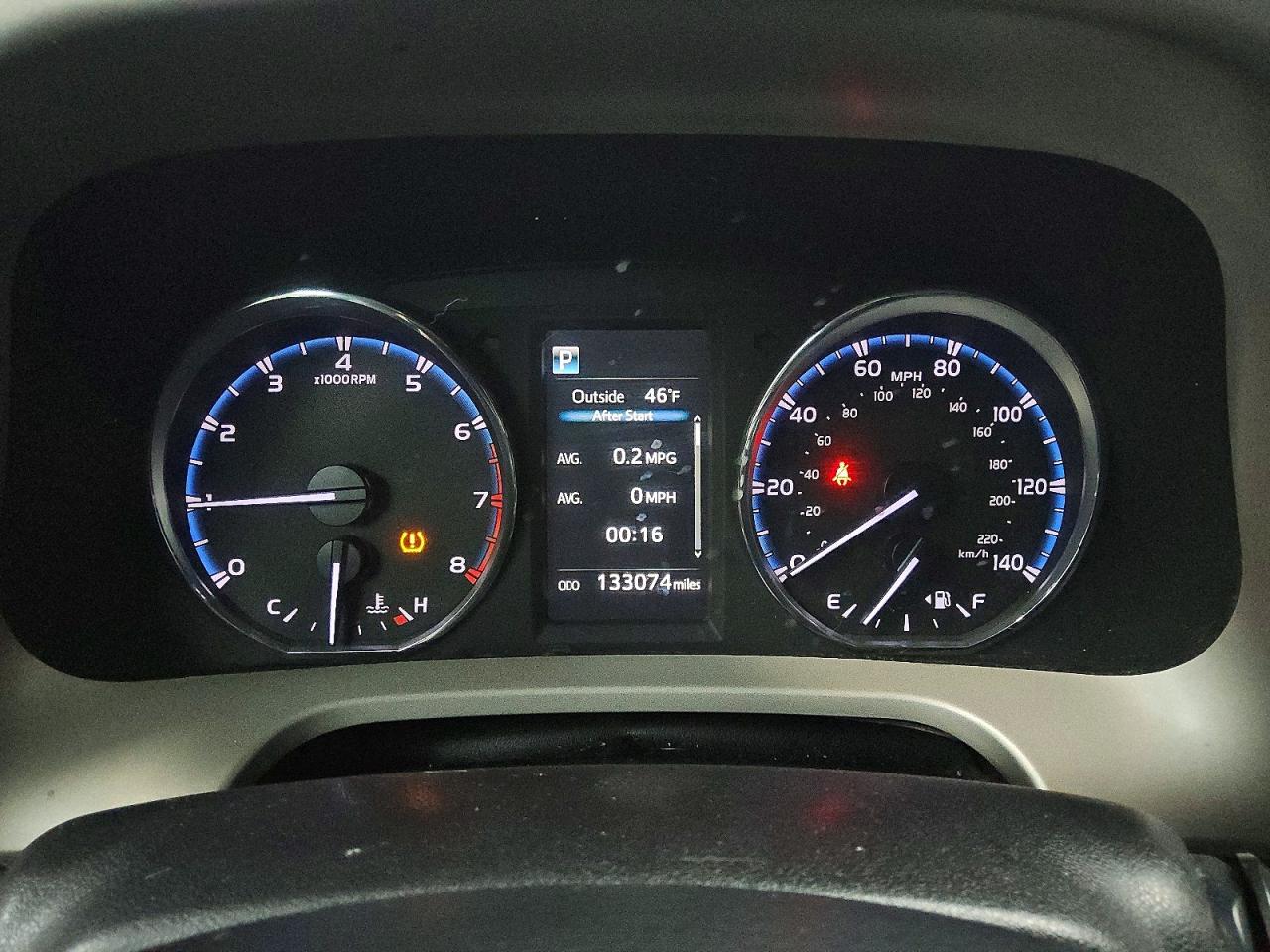 2016 TOYOTA RAV4 XLE photo 9