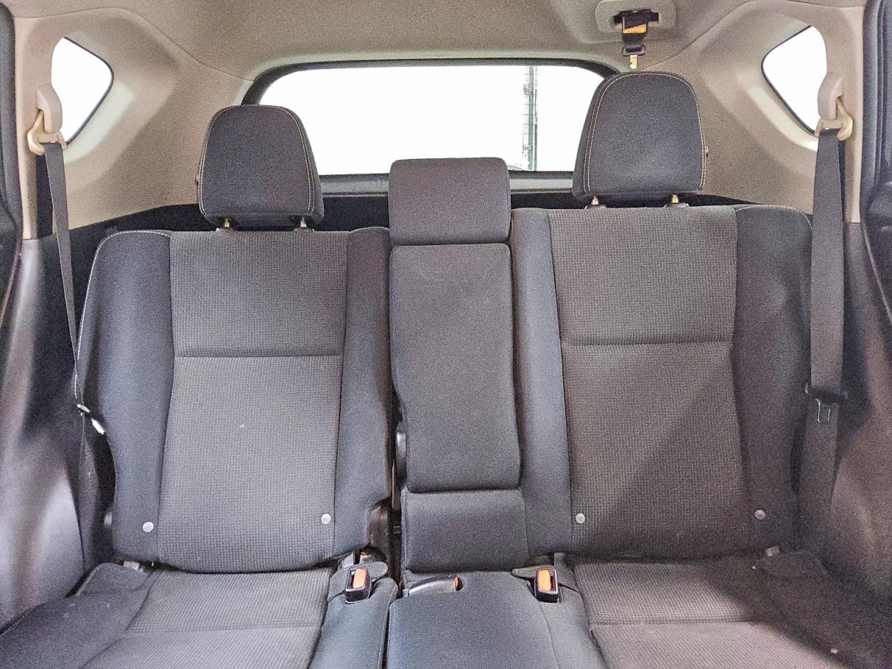 2016 TOYOTA RAV4 XLE photo 10