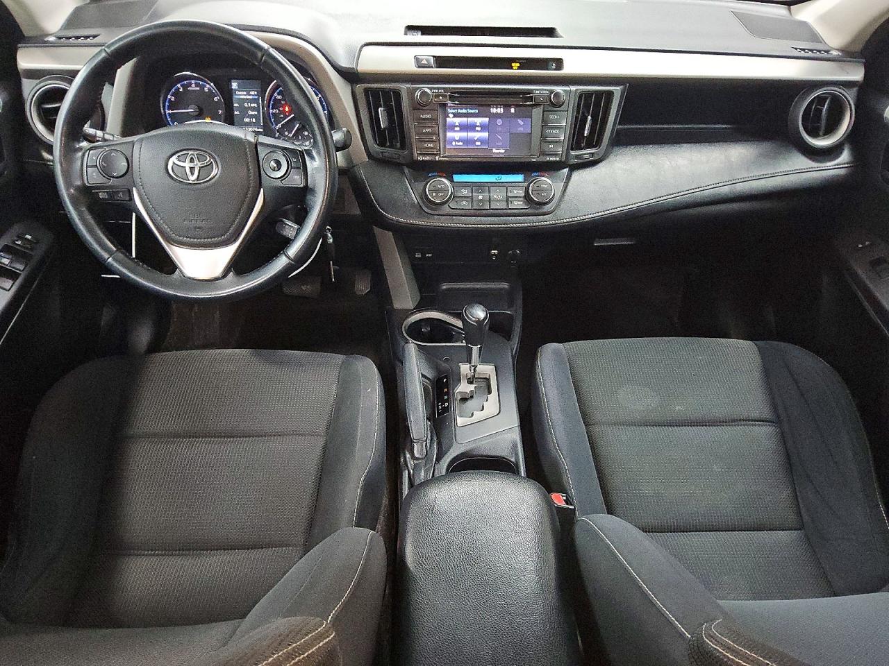 2016 TOYOTA RAV4 XLE photo 8