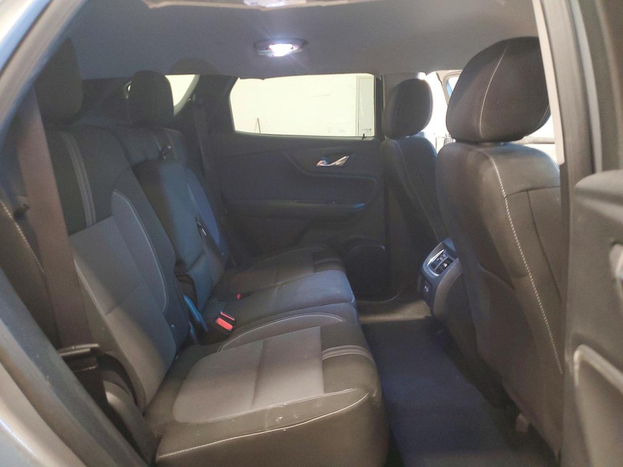 2025 CHEVROLET BLAZER 2LT photo 10