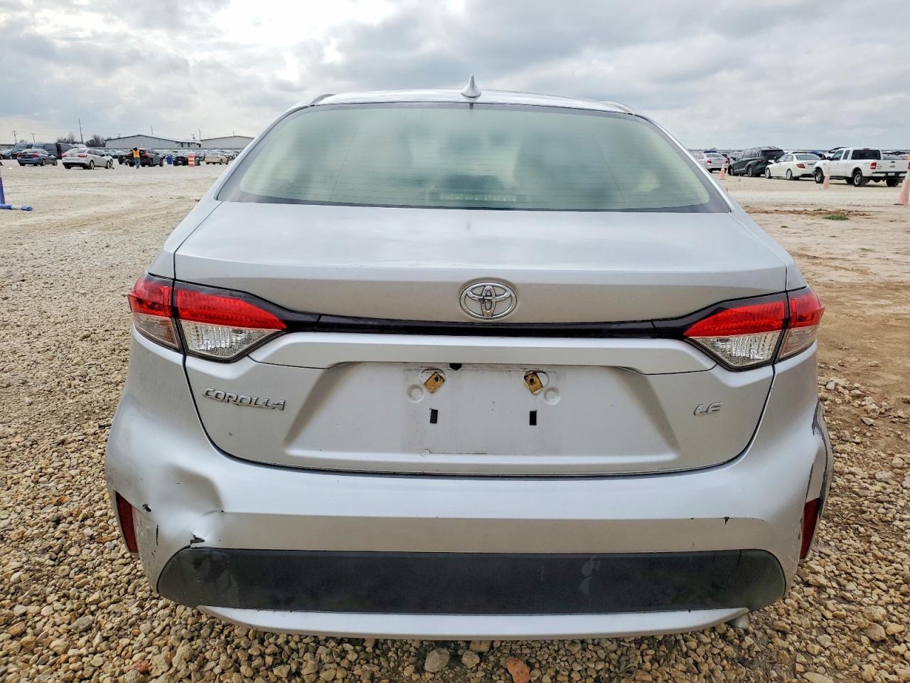 2021 TOYOTA COROLLA LE photo 16