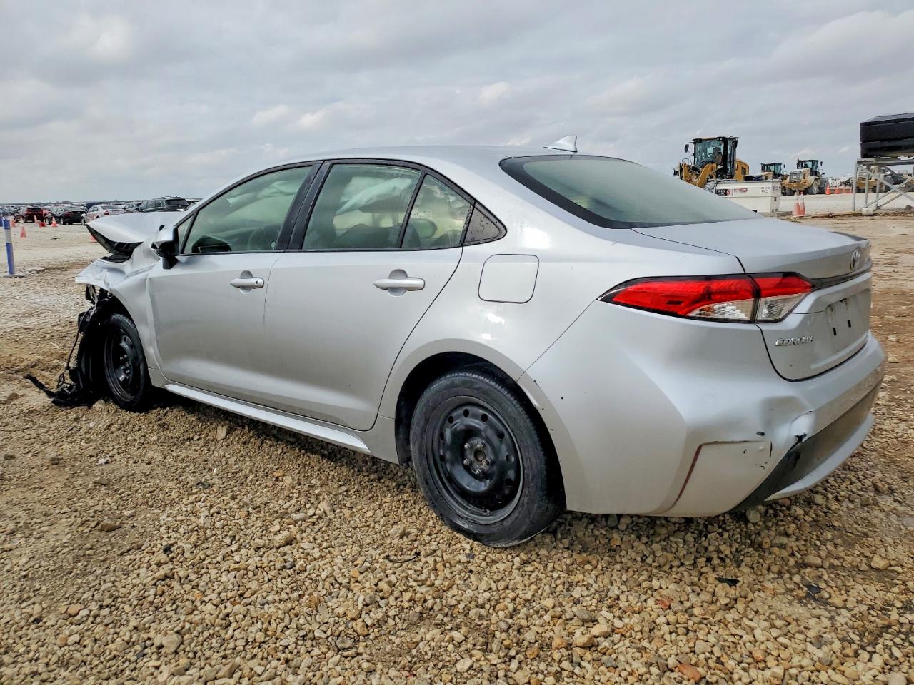 2021 TOYOTA COROLLA LE photo 4
