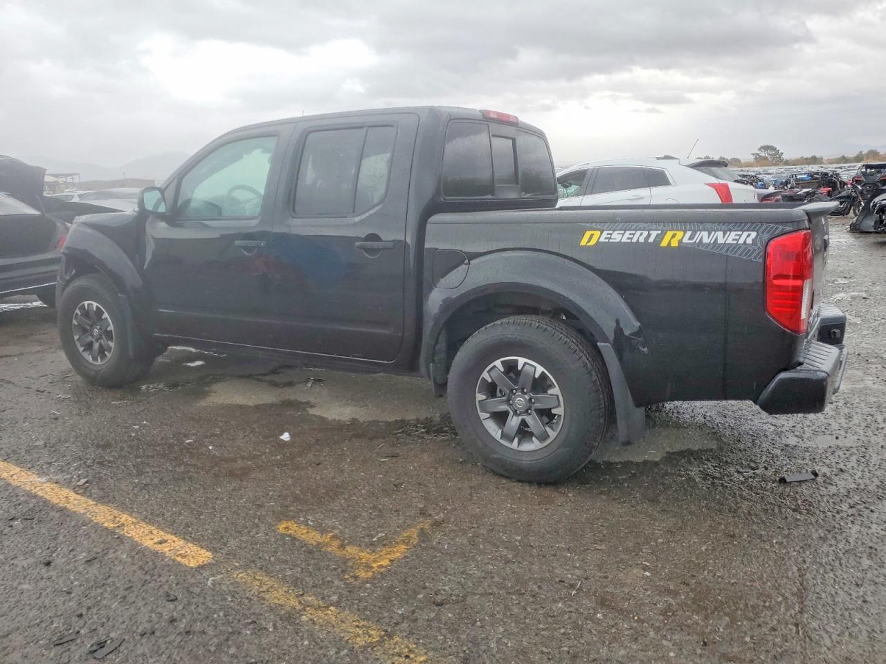 2018 NISSAN FRONTIER S photo 2