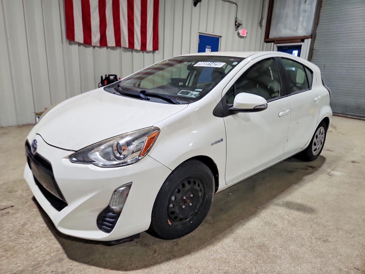 2016 TOYOTA PRIUS C