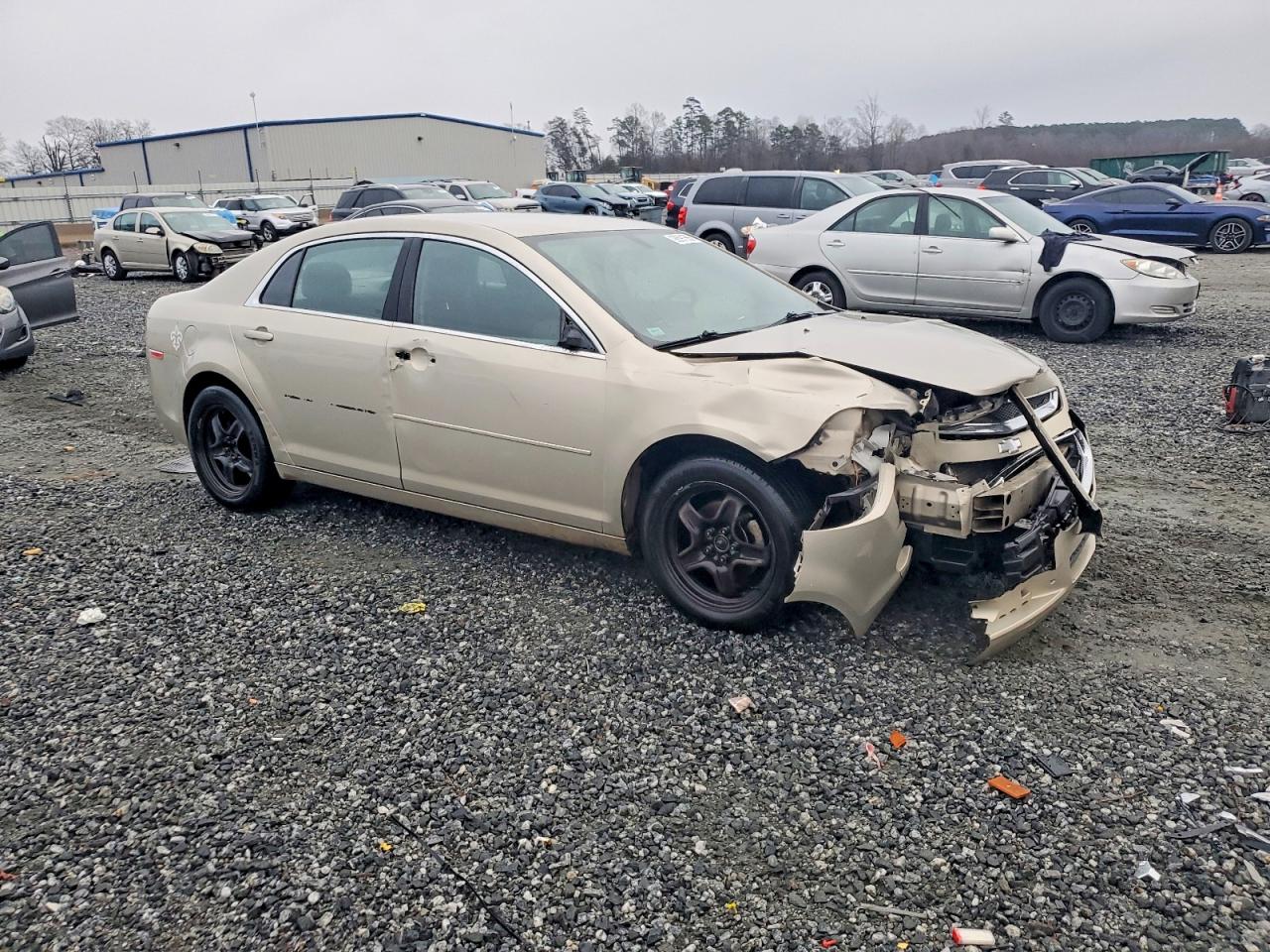 2011 CHEVROLET MALIBU LS photo 4