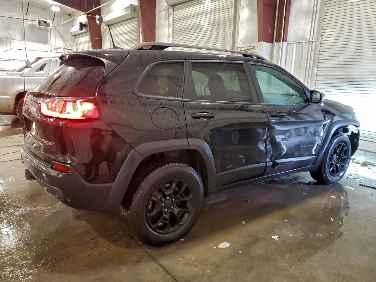 2019 JEEP CHEROKEE TRAILHAWK photo 3