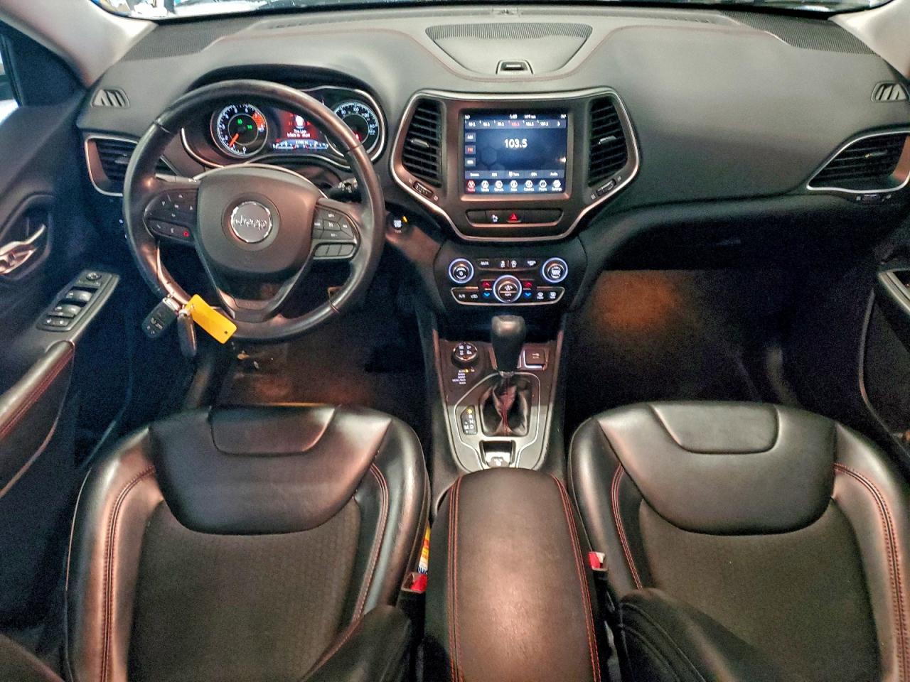 2019 JEEP CHEROKEE TRAILHAWK photo 8