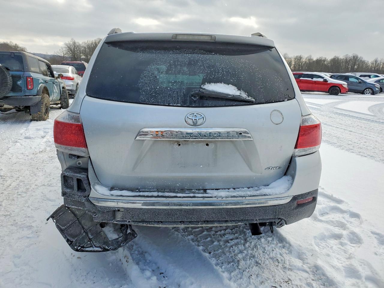 2012 TOYOTA HIGHLANDER BASE photo 6