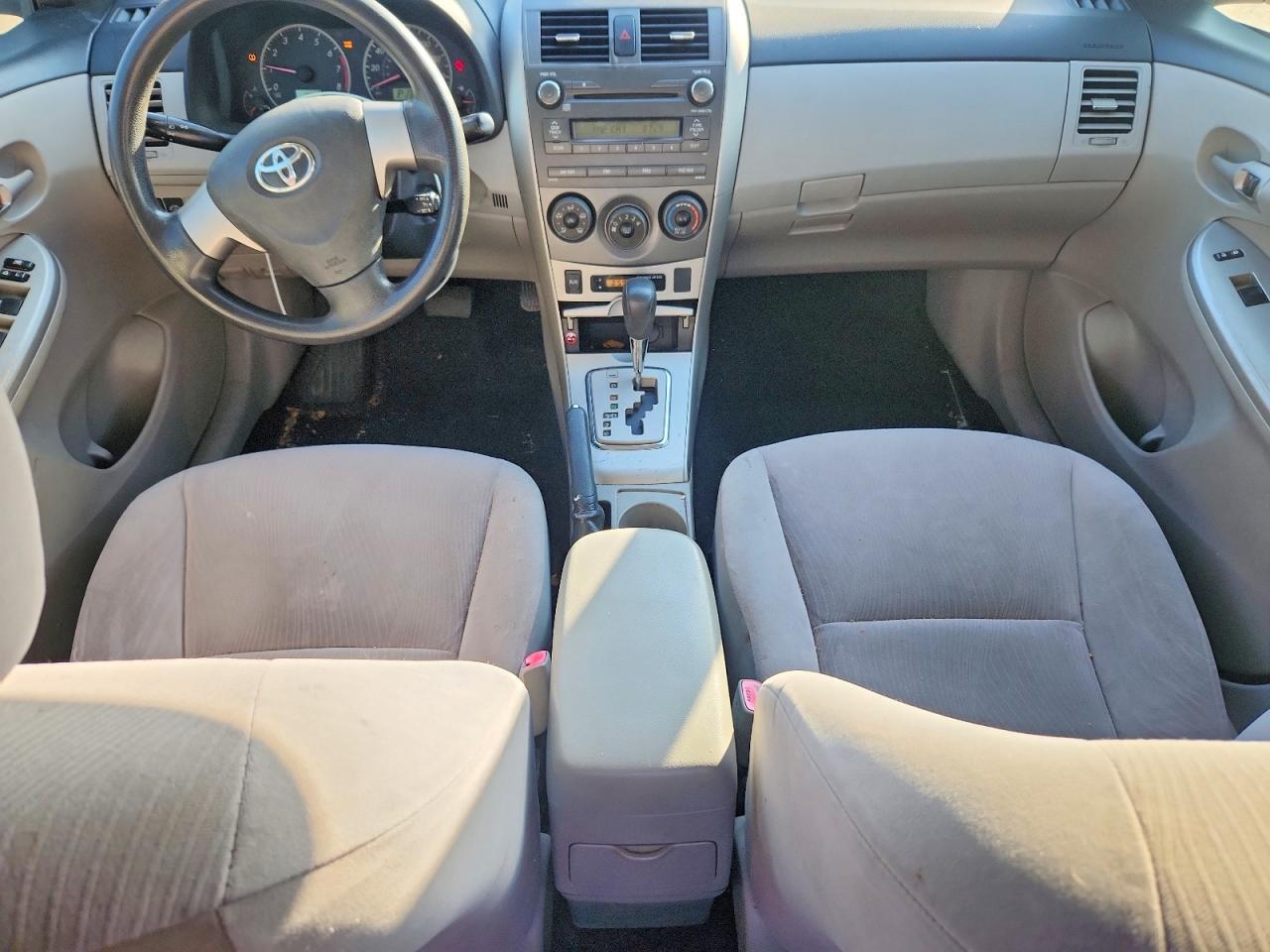 2011 TOYOTA COROLLA BASE photo 8