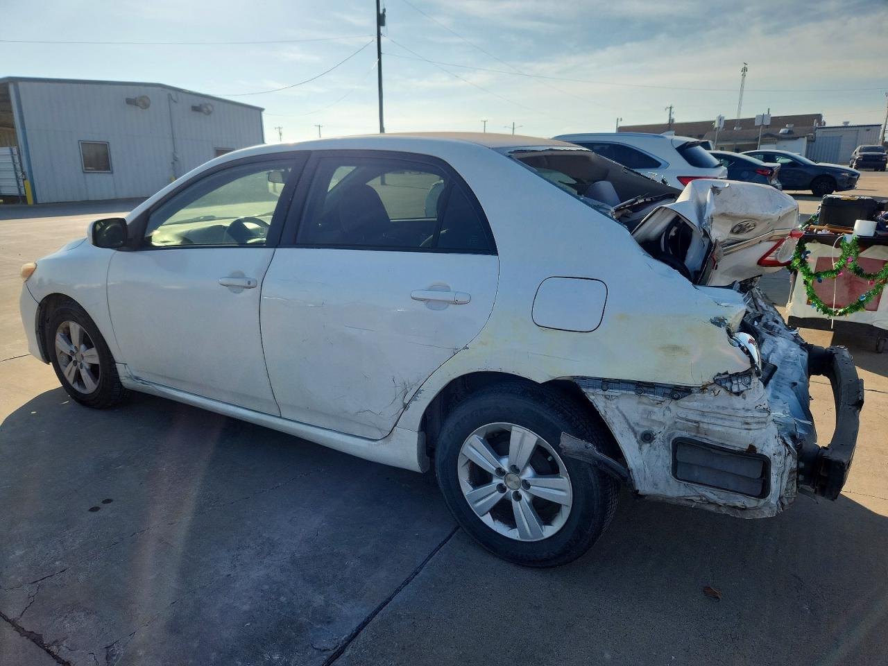 2011 TOYOTA COROLLA BASE photo 2