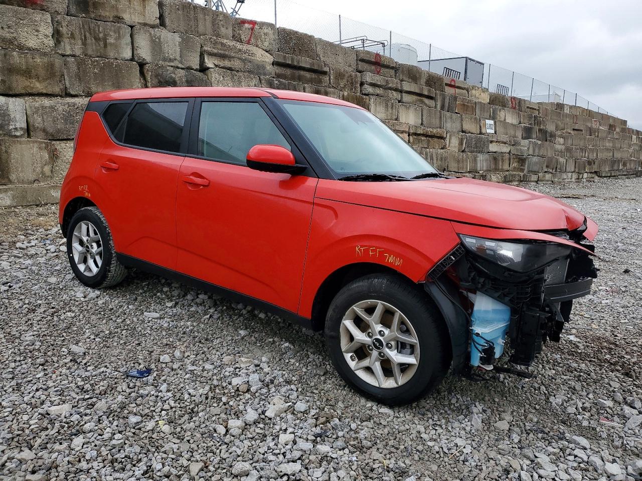 2025 KIA SOUL LX photo 4