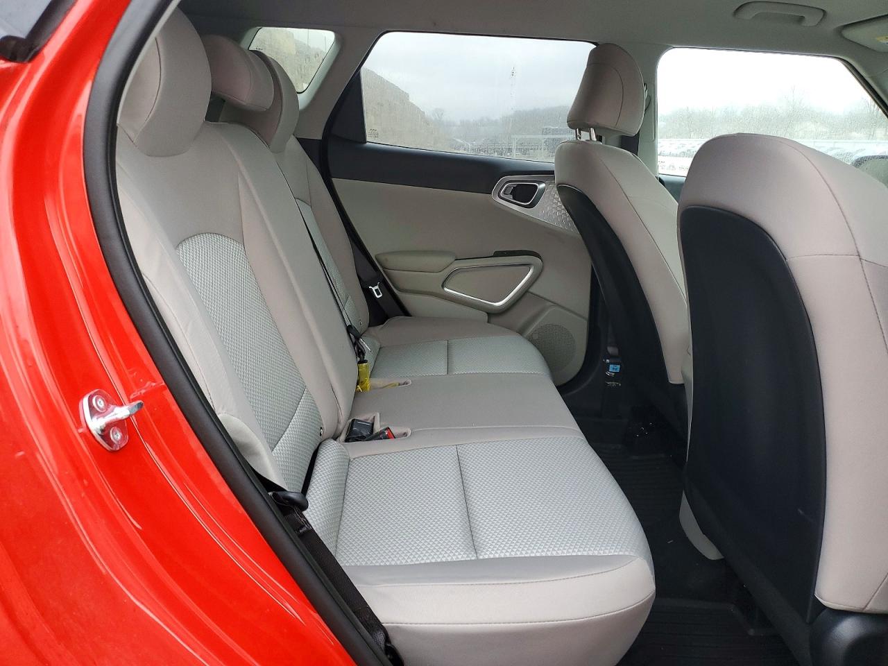 2025 KIA SOUL LX photo 10
