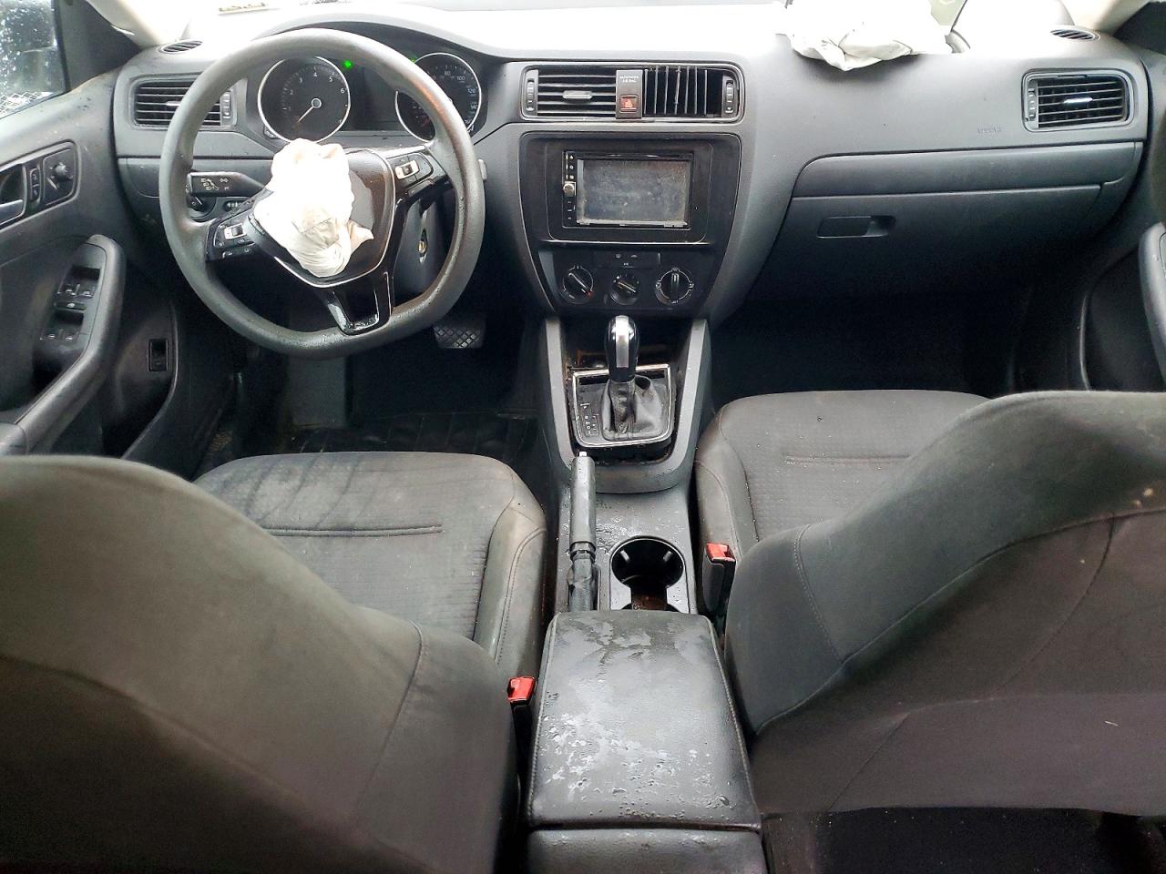 2015 VOLKSWAGEN JETTA BASE photo 8