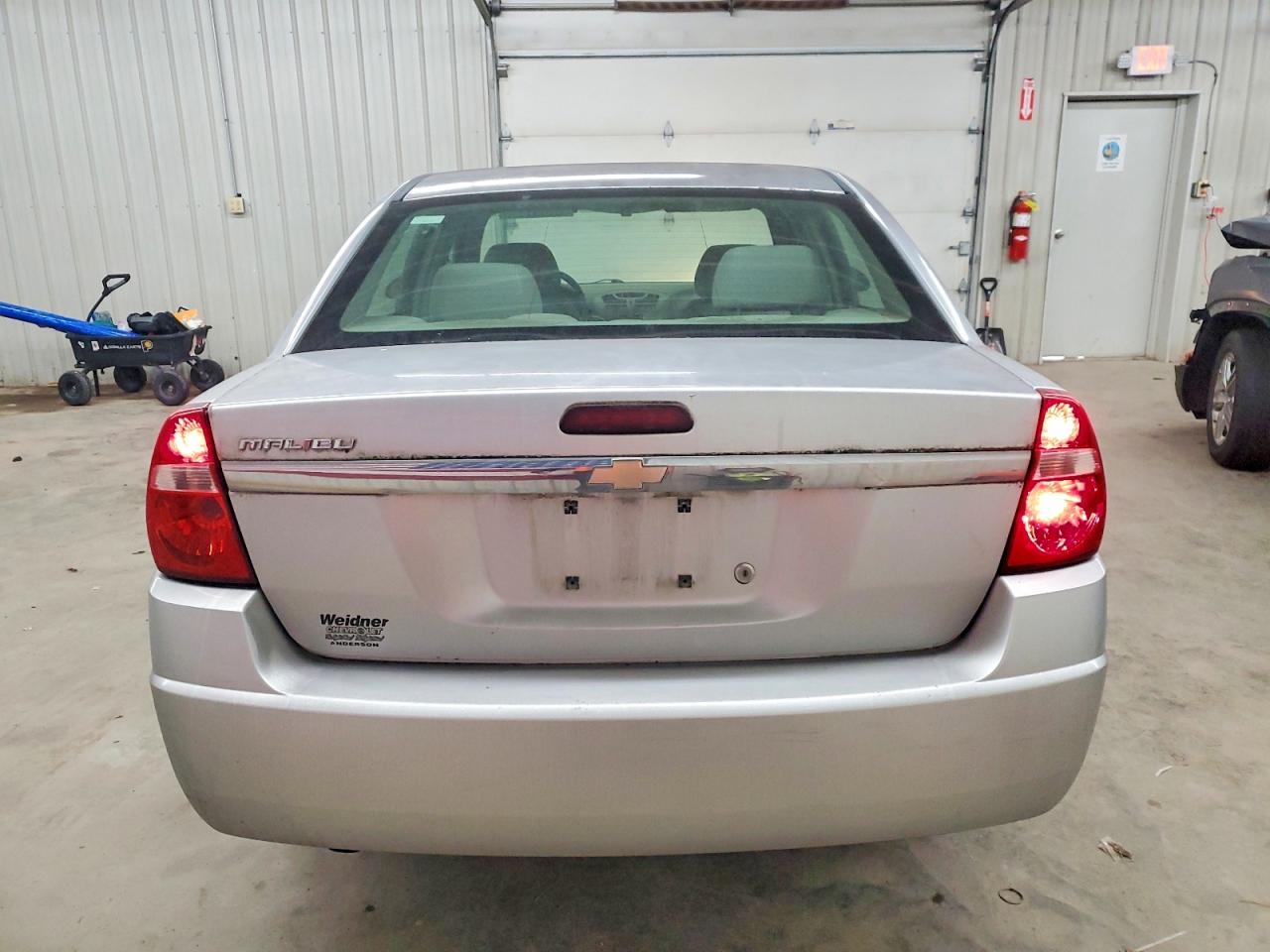 2004 CHEVROLET MALIBU photo 6
