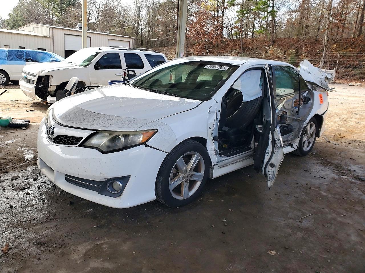 2013 TOYOTA CAMRY