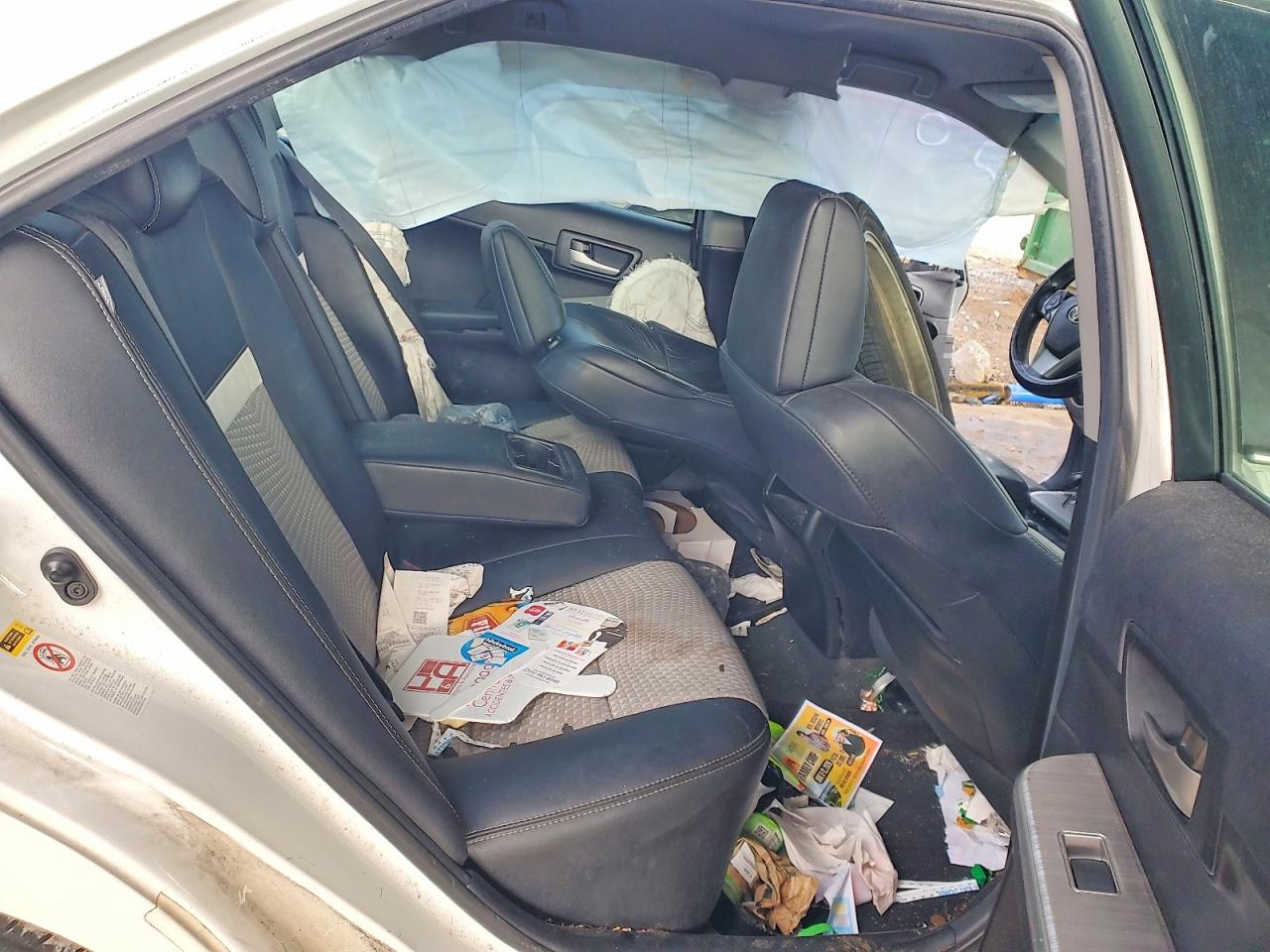 2013 TOYOTA CAMRY L photo 10