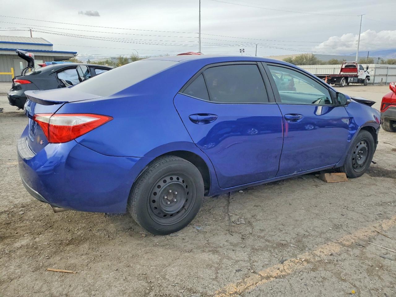2014 TOYOTA COROLLA L photo 3