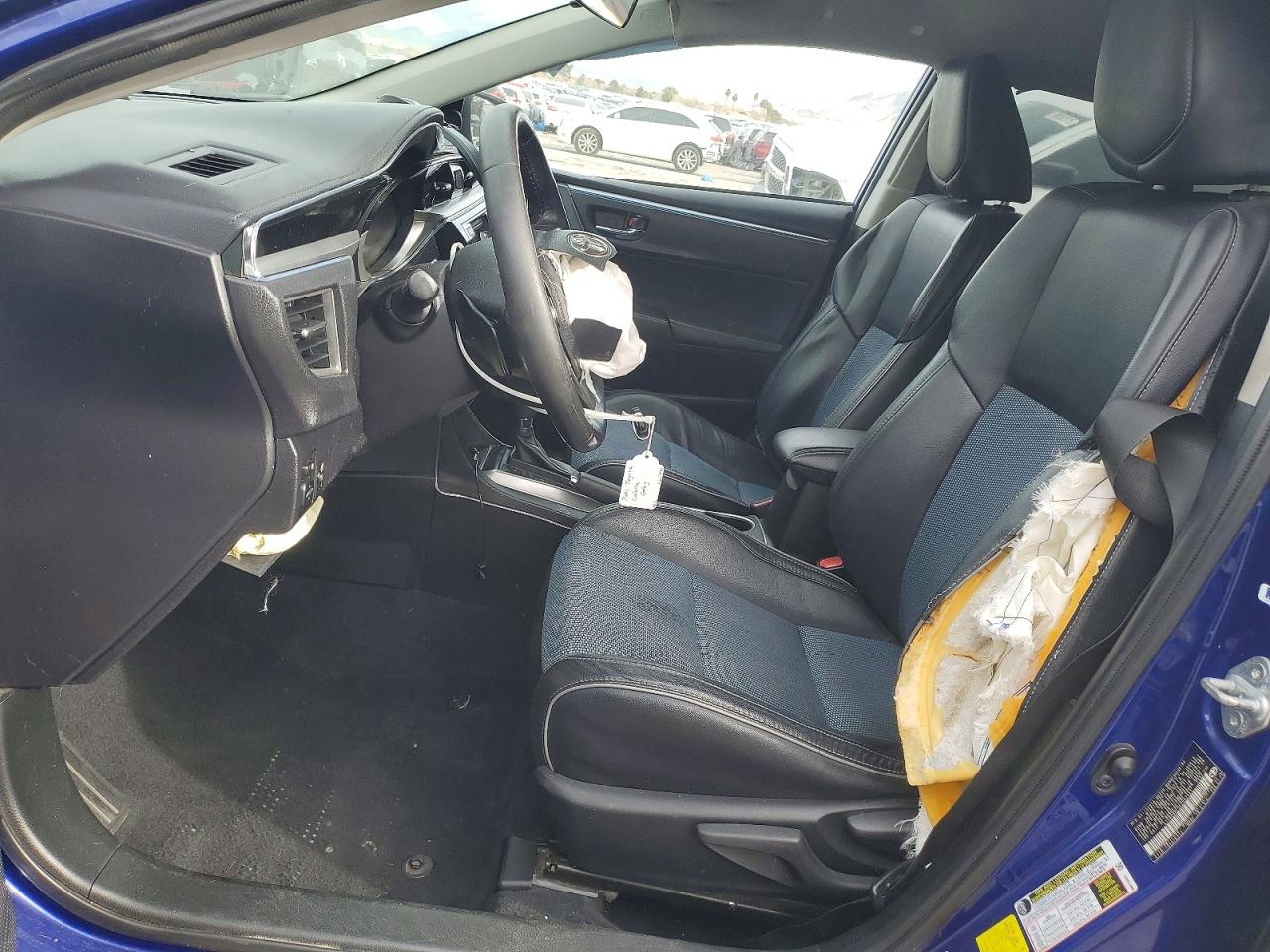 2014 TOYOTA COROLLA L photo 7