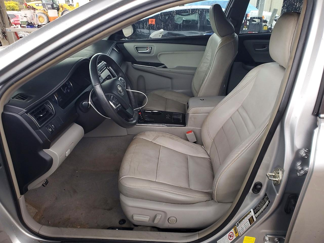 2017 TOYOTA CAMRY LE photo 13