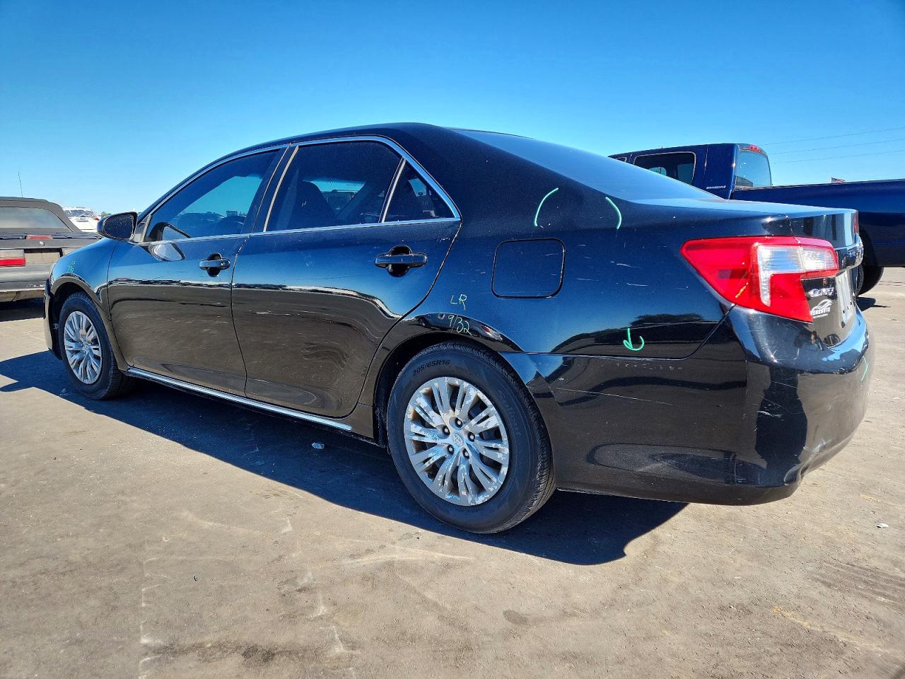 2012 TOYOTA CAMRY BASE photo 2