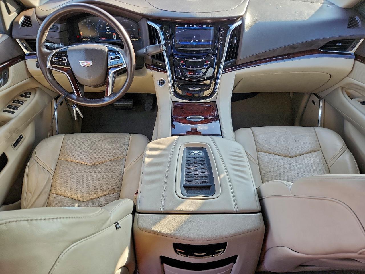 2015 CADILLAC ESCALADE LUXURY photo 8