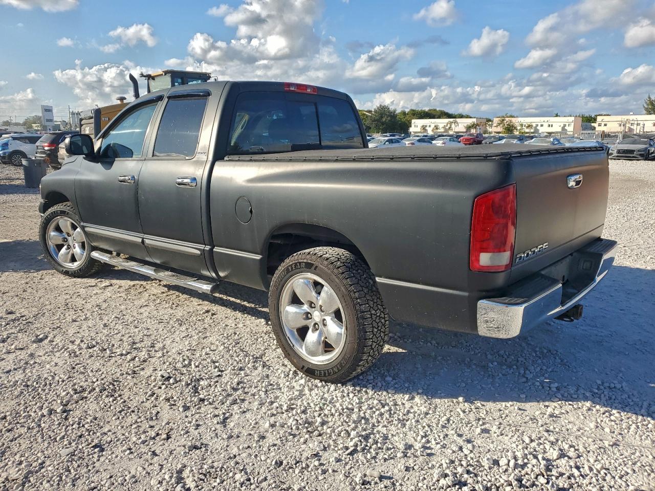 2002 DODGE RAM 1500 photo 2