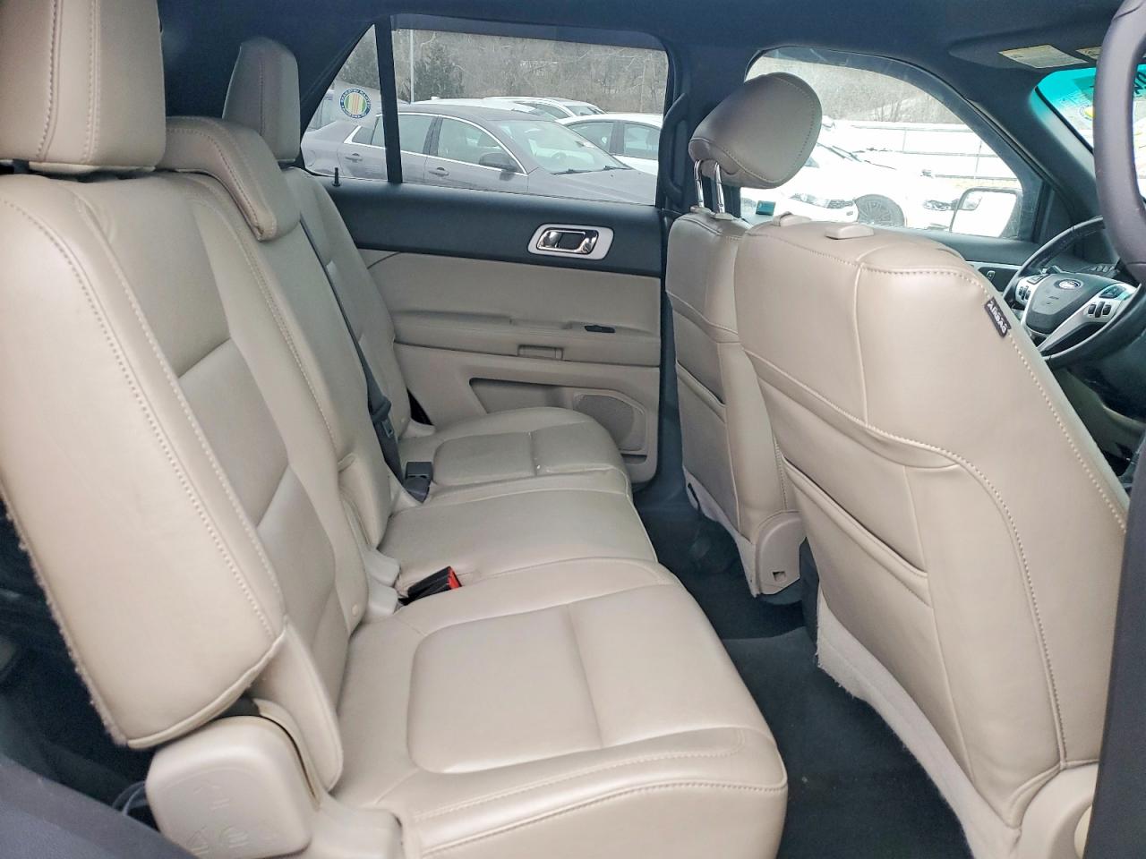2011 FORD EXPLORER photo 11
