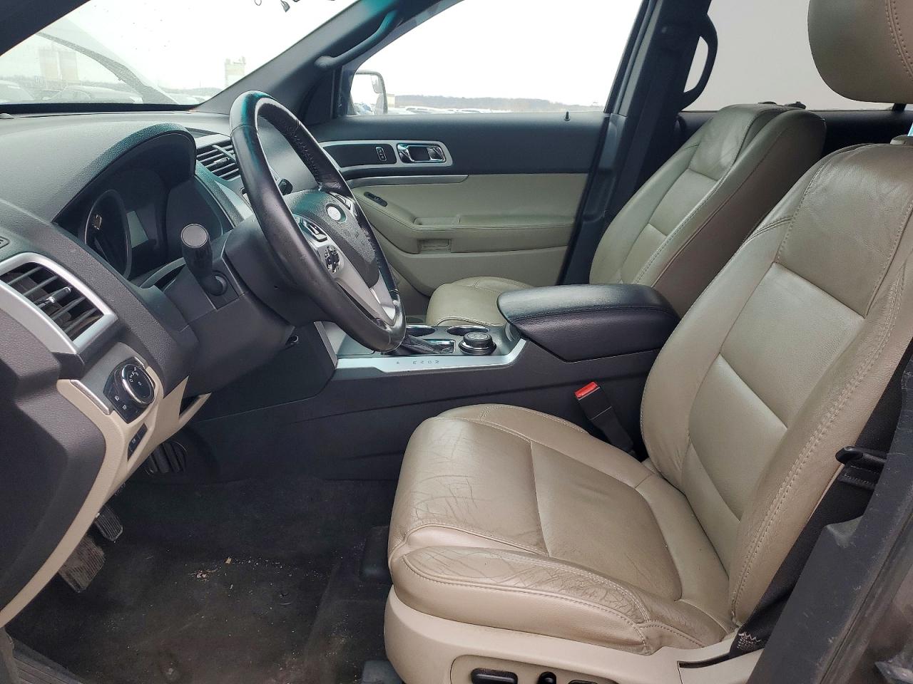 2011 FORD EXPLORER photo 7