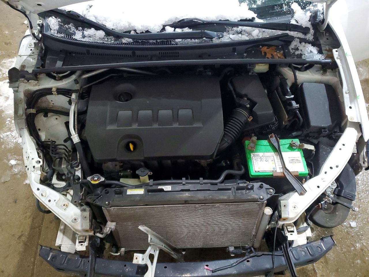 2015 TOYOTA COROLLA L photo 11