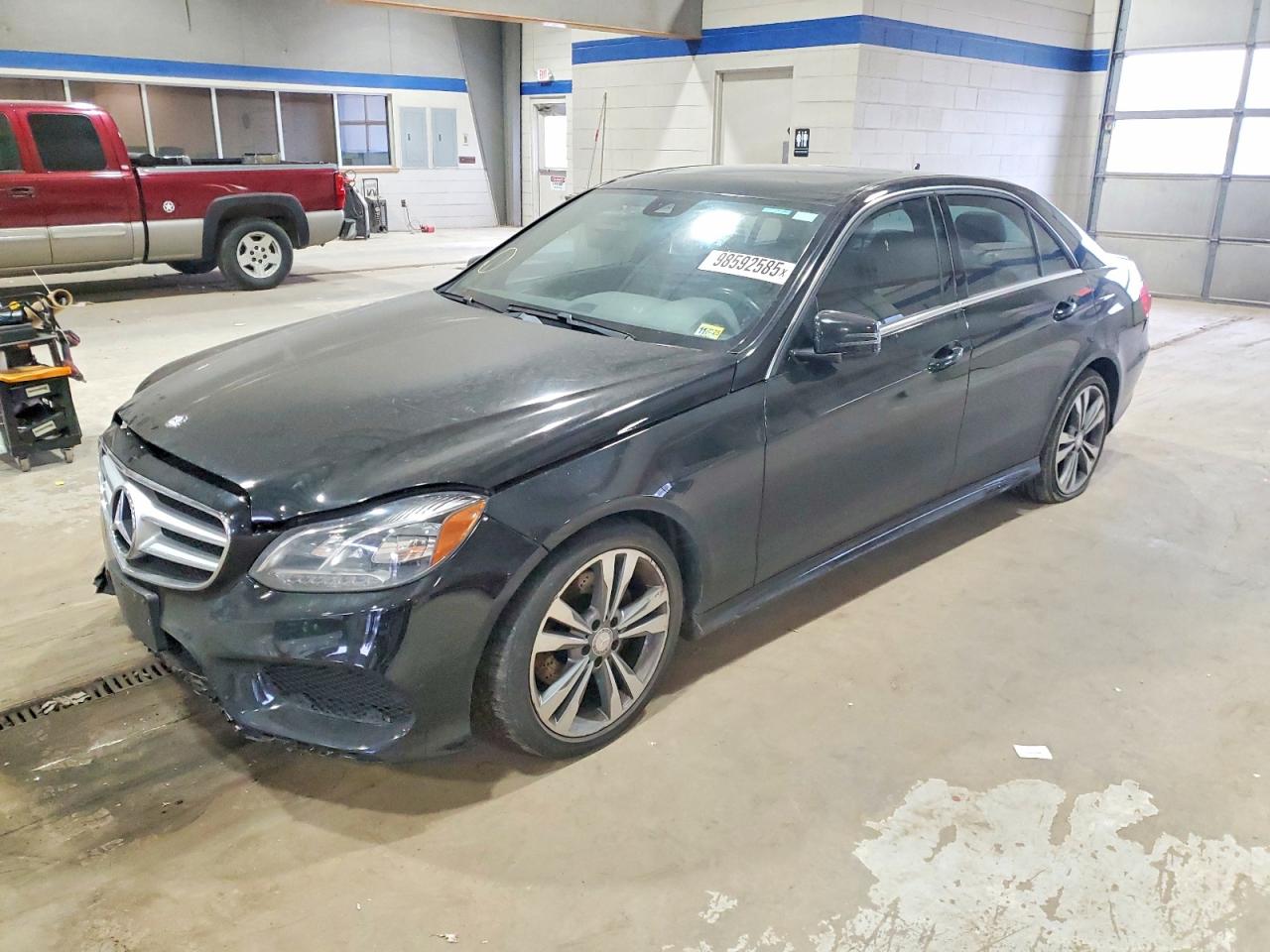 2016 MERCEDES-BENZ E