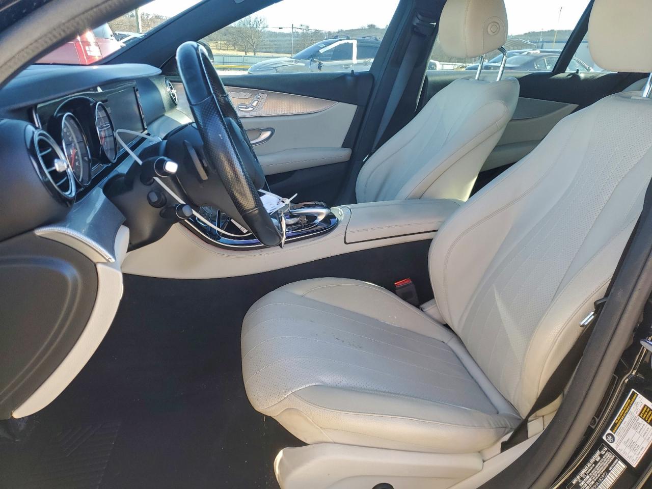 2017 MERCEDES-BENZ E 300 4MATIC photo 7