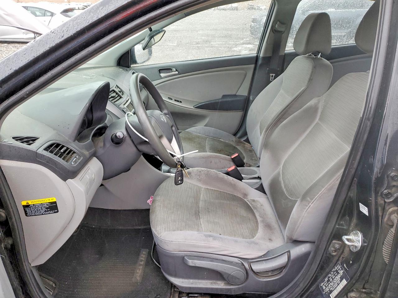 2017 HYUNDAI ACCENT SE photo 7