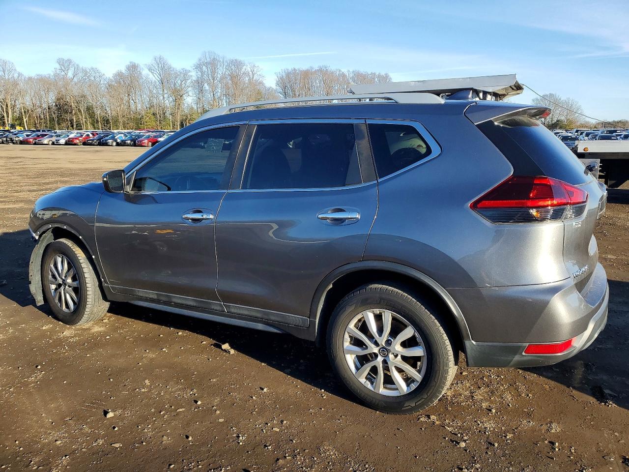 2018 NISSAN ROGUE S photo 3