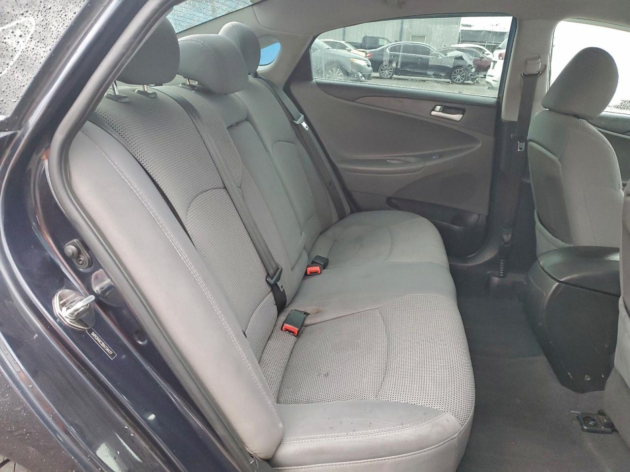 2013 HYUNDAI SONATA GLS photo 19