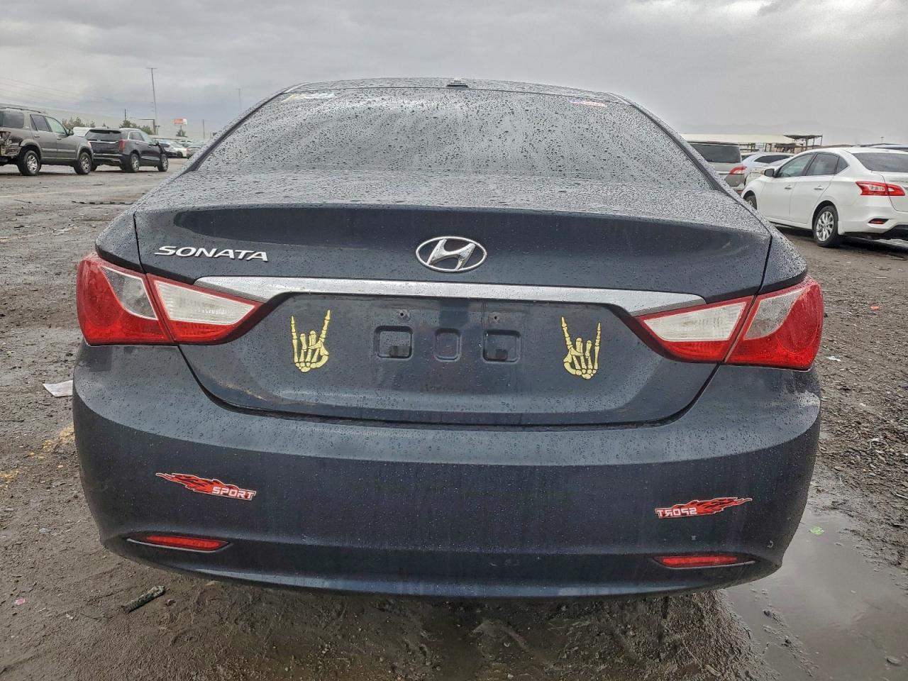 2013 HYUNDAI SONATA GLS photo 11