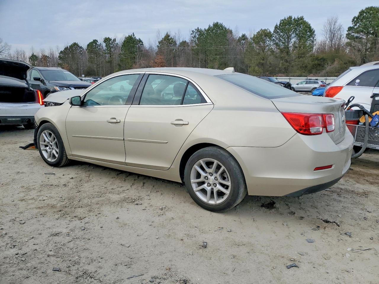 2014 CHEVROLET MALIBU 1LT photo 2