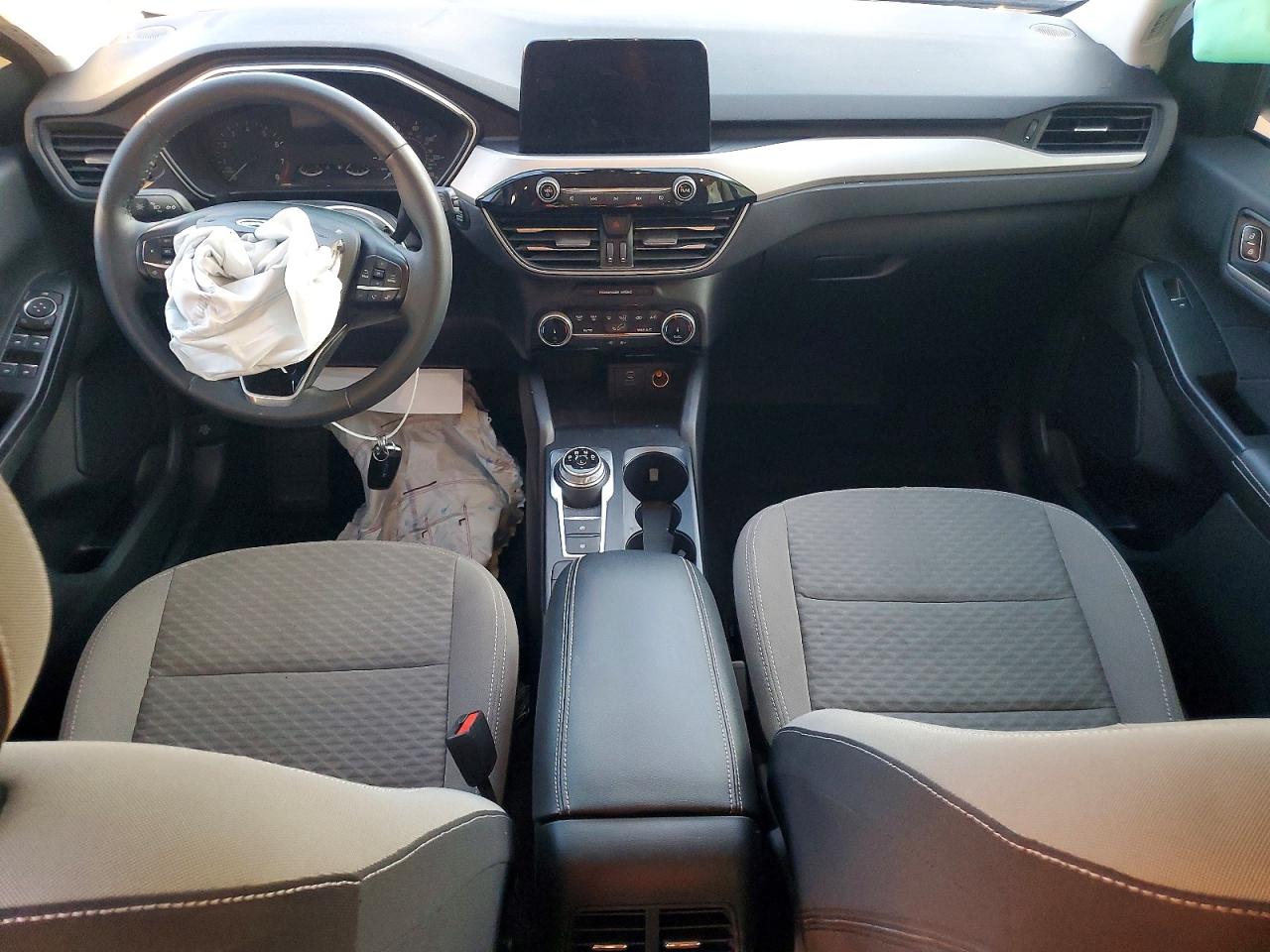 2022 FORD ESCAPE SE photo 22