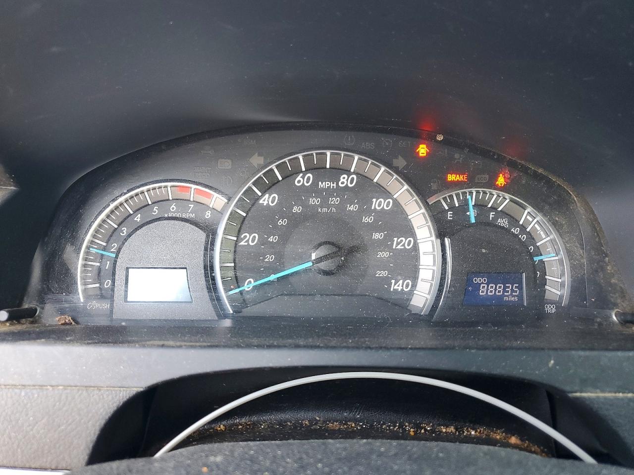 2014 TOYOTA CAMRY L photo 17