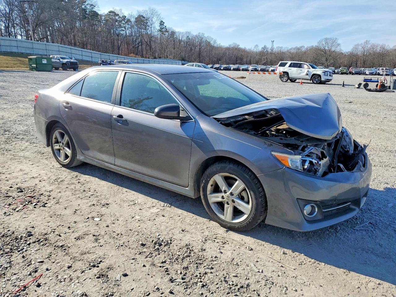 2014 TOYOTA CAMRY L photo 7