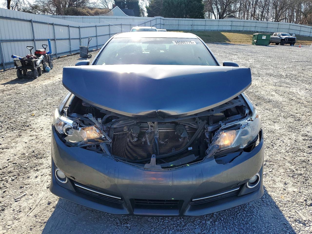 2014 TOYOTA CAMRY L photo 9