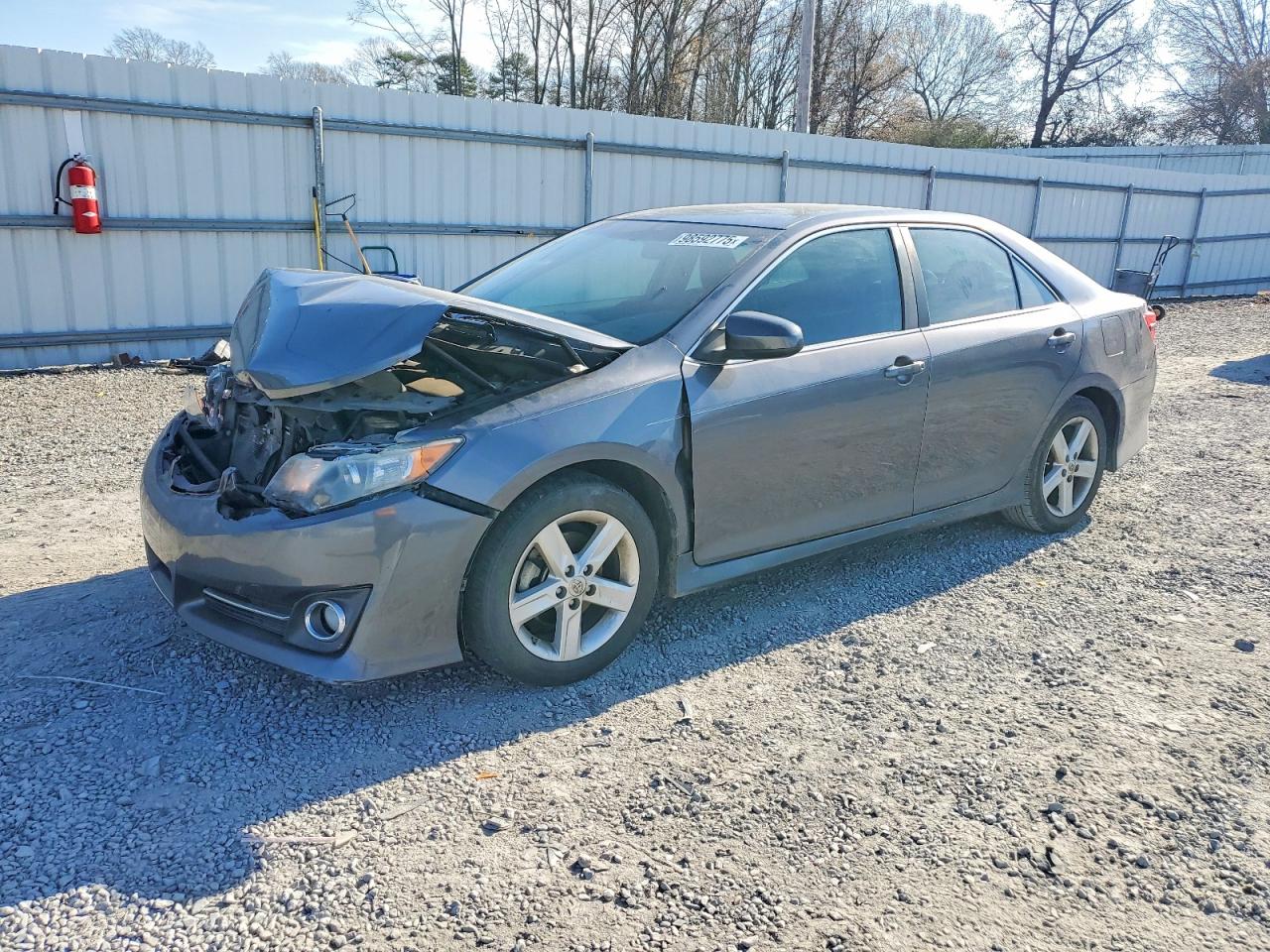 2014 TOYOTA CAMRY
