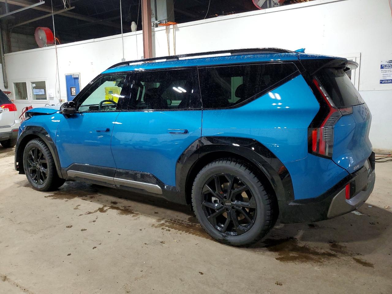 2026 KIA EV9 GT LINE photo 4