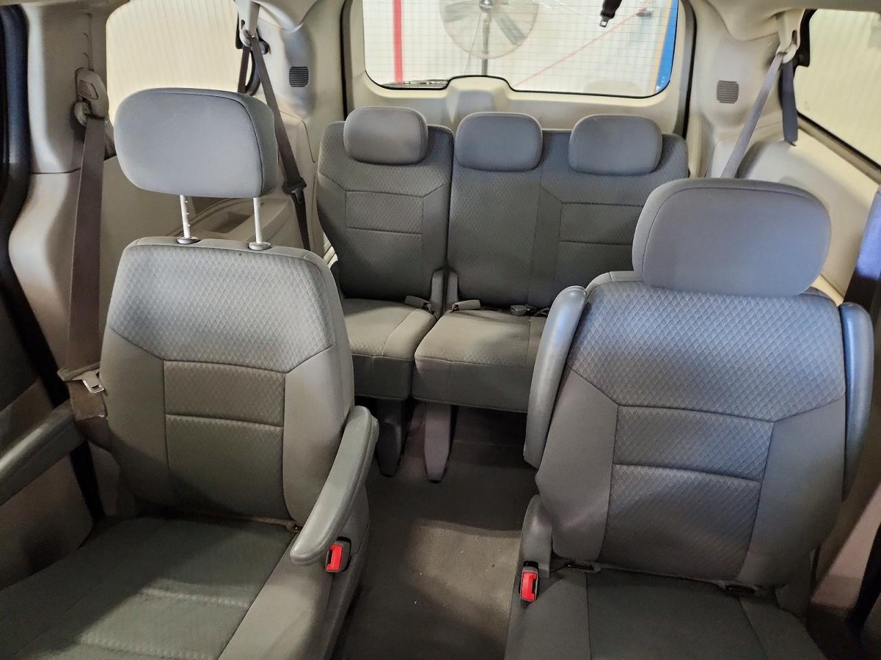 2010 DODGE GRAND CARAVAN SE photo 10