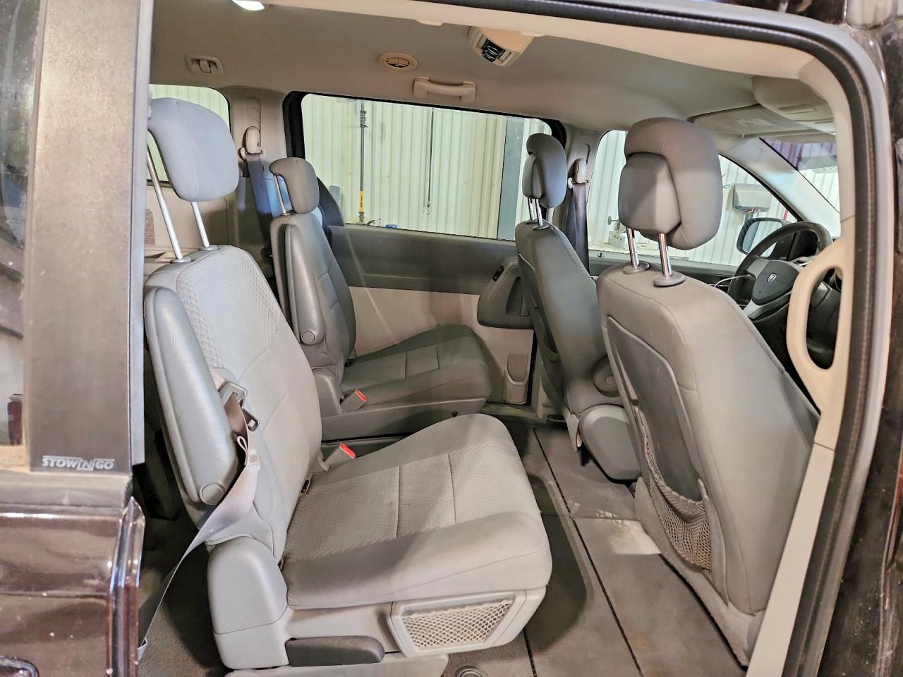 2010 DODGE GRAND CARAVAN SE photo 11
