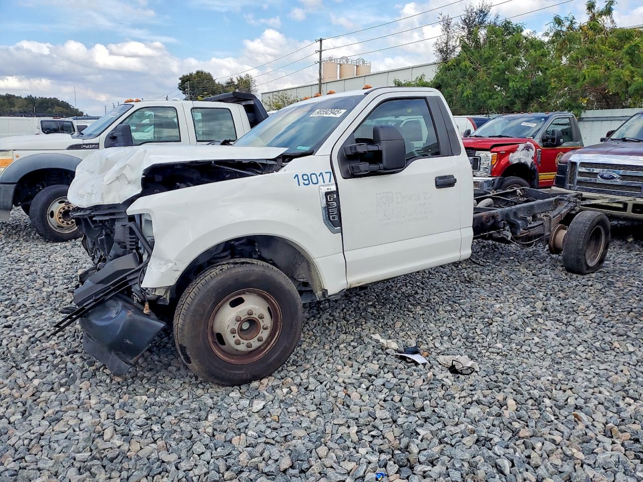2019 FORD F350 SUPER